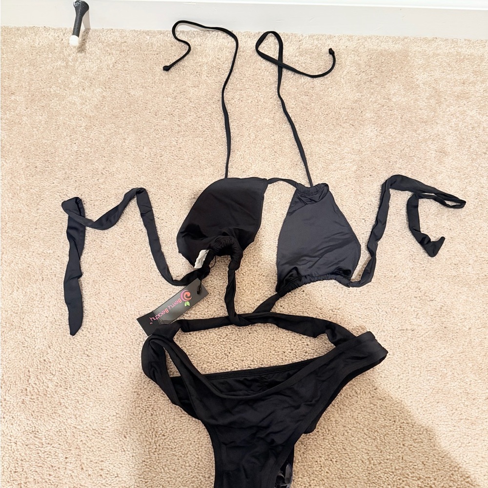 Cutout Swimsuit - Picture 2 of 2